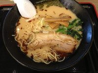 「豚骨醤油ラーメン」@麺屋青山 イオンモール船橋店の写真