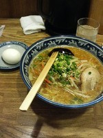 「ゆでたまご味噌らぁめん700円」@らぁめん みそ家の写真