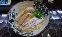 「純鶏そば＋味玉＋大盛」@特級鶏蕎麦 龍介の写真