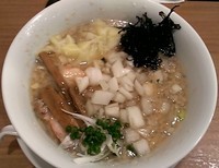 「背脂醤油そば＋ワンタン\780」@麺屋 鶴若の写真