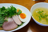 「昆布と貝出汁のアオサ冷やしつけ麺＋味玉」@福の神食堂の写真