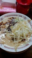 「豚骨醤油白髪ネギラーメン　600円」@初代継承 哲麺 神保町店の写真