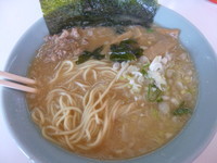 「ラーメン（490円）」@東京とんこつラーメン 八の写真