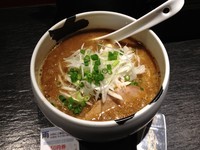 「醤油らーめん」@あら焚き豚骨 あらとん 新宿御苑店の写真