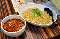 「辛つけめん (中盛り) 750円」@ワインバル食堂 nicoの写真