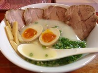 「鶏白湯 700円 チャーシュー200円 煮玉子100円」@麺屋 菜々兵衛の写真