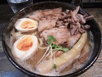 「特製ラーメン　大盛」@燈の車の写真