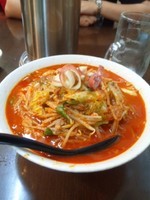 「夏野菜とドチンピララーメンと痺れるそぼろご飯セット￥１０００」@味噌麺処 花道庵の写真