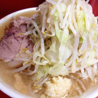 「ラーメン小（野菜、ニンニク1/2）」@ラーメン二郎 神田神保町店の写真