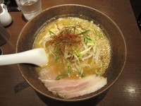 「みそらーめん」@ラー麺 エンジンの写真