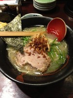 「ななしラーメン 淡麗」@七志 渋谷道玄坂店の写真