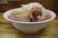 「ラーメン(ニンニク少し)650円」@ラーメン二郎 赤羽店の写真