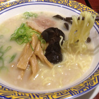 「釜炊きとんこつ」@バーミヤン 西東京田無店の写真