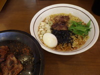 「醤油らーめん「丸」＋玉子薄口＋特上チャーシュー」@ら～めん のとやま 長後本店の写真