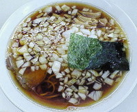 「らーめん（たまねぎ増量）　５５０円」@味麺 おがわ屋の写真