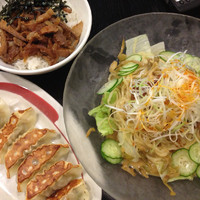 「冷やし担々麺+餃子+チャーシュー丼」@幸楽苑 赤坂店の写真