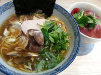 「蛤そば￥800＋マグロ丼￥400」@中華そば 四つ葉の写真