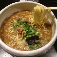 「掛け豚そば」@俺の空 新宿店の写真