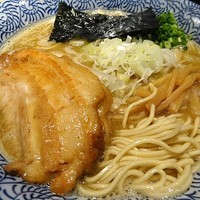 「ばいかんエソ煮干ソバ feat. IBK（限定）680円」@煮干中華ソバ 宮庵の写真