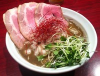 「極灰汁中華　限定「熟成」　肉増し　薬味増し」@灰汁中華 丿貫の写真