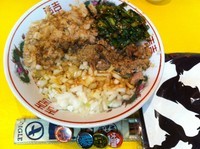 「かま玉 並（アブラマシ）＋ニラキムチ」@自家製太麺 ドカ盛 マッチョ 近大前通り本店の写真