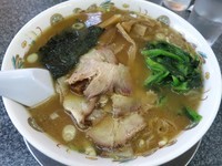 「ラーメン ６８０円」@手打らーめん 勝龍の写真