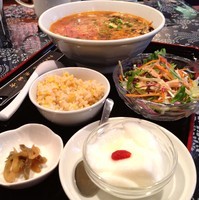 「酸辣湯麺（￥780）」@チャイナバール 老地方 赤坂店の写真