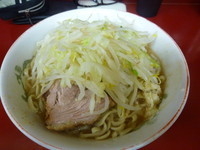 「小ラーメン（ニンニク少なめ）¥650」@ラーメン二郎 相模大野店の写真