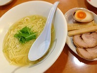 「塩ラーメン」@爆じゅう餃子 餃点の写真