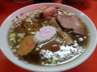 「醤油ラーメン（５５０円）」@中華料理 やまだの写真