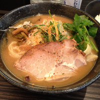 「重厚鯵にぼそば」@志奈そば 田なかの写真