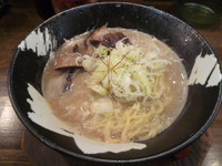 「濃厚鶏そば（720円）」@濃厚鶏そば麺屋まるの写真