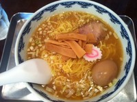「ラーメン【900円】+煮タマゴ【80円】」@むらもとの写真