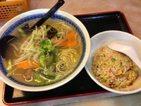 「タンメン（塩味）＋セット（半盛ちゃーはん）」@中華食堂 萬里 本店の写真