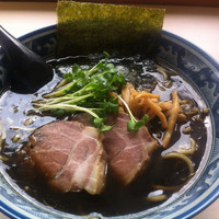 「黒醤油太麺」@あぢとみ食堂の写真