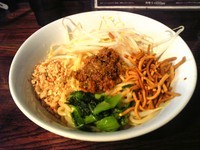 「汁なし坦々麺」@自家製麺ほうきぼし 神田店の写真