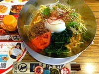 「夏野菜と温玉ほうれん草の冷やしタンタン麺」@ガスト 岸辺駅前店の写真