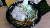 「醤油ラーメン油少な目、野菜増し無料￥700-開店値引￥100」@札幌らーめん 親の写真