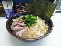 「塩とんこつラーメン並」@甲子家の写真