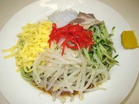 「冷し中華（並）　400円」@博多天神 新橋1号店の写真