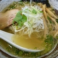 「塩魚介拉麺」@麺処 維響の写真