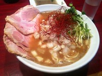 「灰汁中華　鯵煮干「熟成」　肉増し　薬味増し」@灰汁中華 丿貫の写真