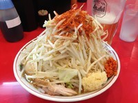 「ラーメン650円味玉100円 （ヤサイ・ニンニク・辛ショウ）」@用心棒Ⅱ階の写真