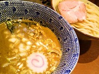 「卍解煮干つけめん」@俺の麺 春道の写真