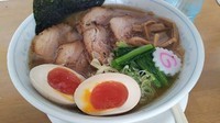 「チャーシューメン（９００円）＋味玉（１００円）＋大盛り？？？」@MENYA 食い味の道有楽の写真
