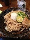 「特製醤油で味わう自家製麺」@麺心 よし田の写真