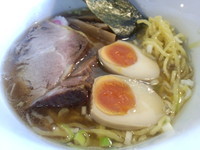「煮玉子らー麺（750円）」@麺割烹 亀壱の写真