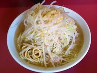 「ラーメン（ヤサイ・ニンニクマシ）￥650円」@ラーメン二郎 ひばりヶ丘駅前店の写真