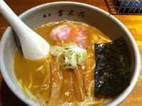 「らーめん」@麺屋吉左右の写真