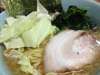 「ラーメン中 800円」@じぇんとる麺の写真